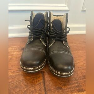 Crown Vintage Black Leather Boots with Tan Accents